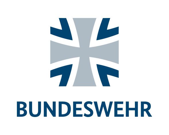 Bundeswehr_Logo_RGB Bundeswehr Logo: Eisernes Kreuz in Grau und Blau über dem Schriftzug "BUNDESWEHR" für Karrierecenter Düsseldorf.